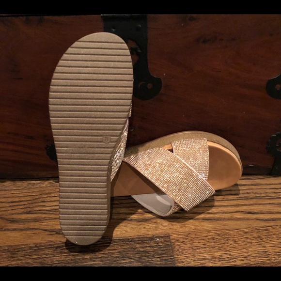 Rose Gold Slide with 1-1/2” cork/rubber heel - Picture 3 of 5